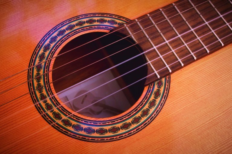Nylon Guitar Strings vs Steel – Which Are Right For You?